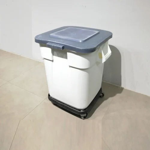 https://cabauoportunitats.com/wp-content/uploads/2025/06/Contenedor-RUBBERMAIA-60x61x71-3un-1.webp
