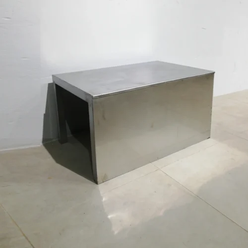 Taula d'inox de segona mà de 76x50x40cm per a taller, bar, restaurant...