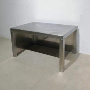 Taula d'inox de segona mà de 76x50x40cm per a taller, bar, restaurant...