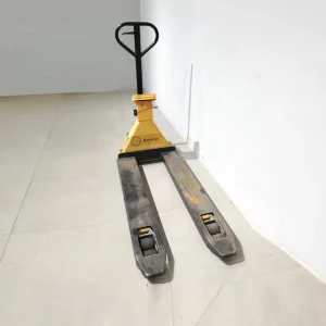 Transpalet manual con báscula BAXTRAN ARD  de segunda mano en venta en cabauoportunitats.com