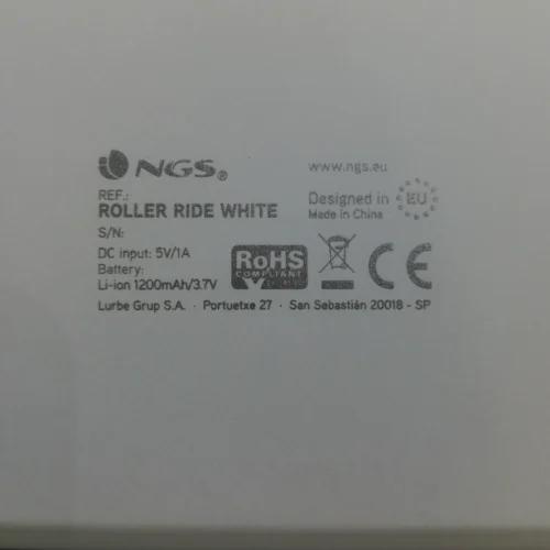 Altavoz NGS ROLLER RIDE WHITE con 10 watts de potencia, Bluetooth y 10m de distancia