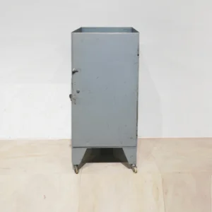 Armario metálico para taller, granja, fabrica de segunda mano en venta en cabauoportunitats.com