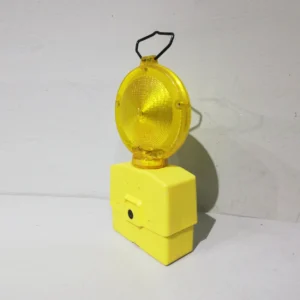 Balisa de senyalització (18x8x37cm) d'ocasió groga amb llums Leds en bon estat