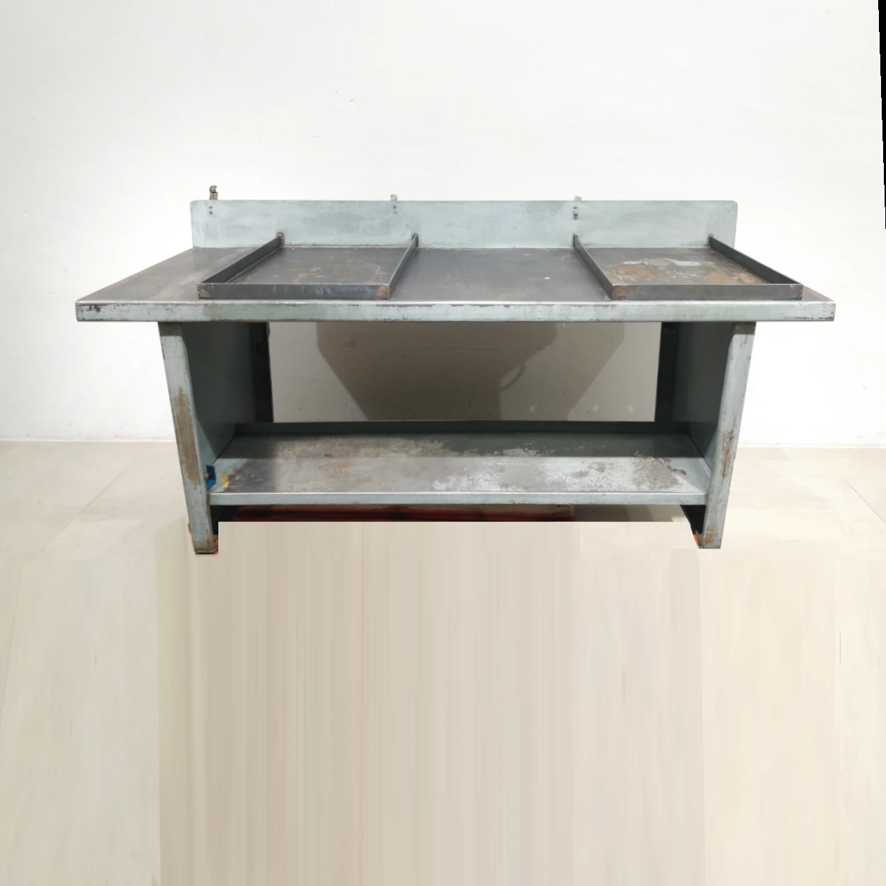 Banco de trabajo de 201x76x102 cm de ocasiรณn en muy buen estado en venta en cabauoportunitats.com