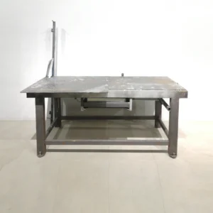 Banco de trabajo de ocasión de gran calidad y resistencia, en venta en cabauoportunitats.com
