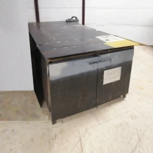 Banc de treball per a taller de segona mà procedent d'un final d'estoc en venda a cabauoportunitats.com