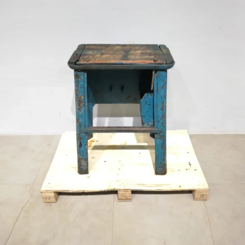 Banco de trabajo doméstico ( 64x42x87cm) de segunda mano en buen estado en venta en cabauoportunitats.com