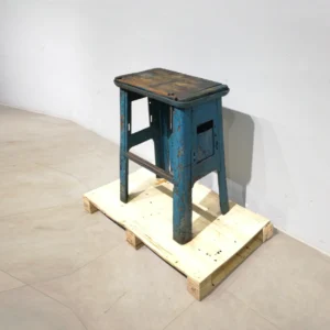 Banco de trabajo doméstico ( 64x42x87cm) de segunda mano en buen estado en venta en cabauoportunitats.com