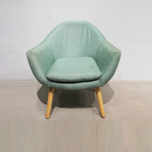 Sillón elegante 72x65x80 cm hecho de estructura de madera y base de acolchado azul