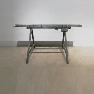 Caballete de obra (189x96x86cm) de ocasión hecho de hierro en buen estado