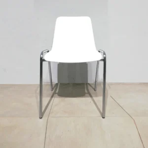 Lote de 4 sillas 50x39x79cm hecha de plástico de gran calidad y resistencia de segunda mano en venta en cabauoportunitats.com