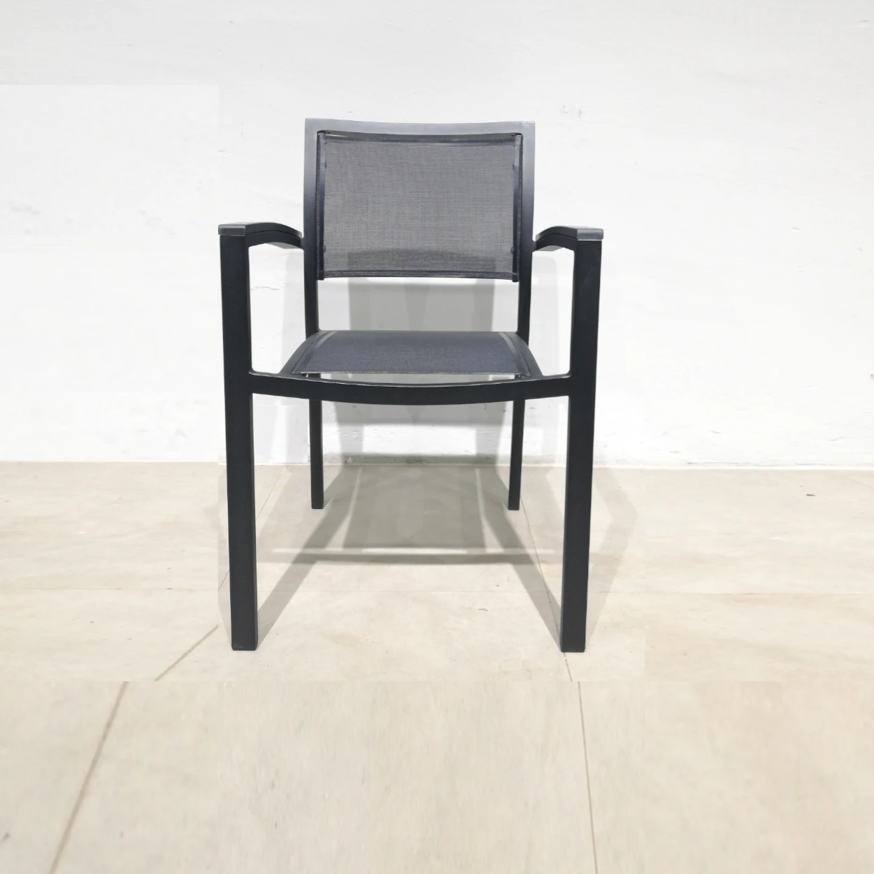 Sillas de jardín y terraza de gran elegancia y comodidad LYRA (57x47x86 cm) nuevas en venta en cabauoportunitats.com