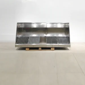 Campana extractora de acero inoxidable de segunda mano para restaurante de 228x100x56cm en venta en cabauoportunitats.com