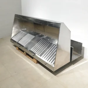 Campana extractora de acero inoxidable de segunda mano para restaurante de 228x100x56cm en venta en cabauoportunitats.com