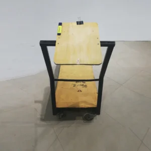 Carro con plataforma de madera (140x52x117cm) de ocasiรณn de segunda mano en venta en cabauoportunitats.com