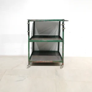 Carro de herramientas de ocasión de 72x43x80cm fabricado con chapa de acero con 3 niveles de segunda mano en buen estado
