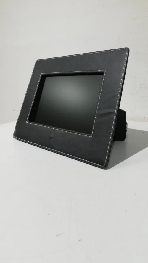 Marco de fotos digital FRAME DPF 102J con mando a distancia, cargador y cable USB