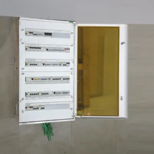 Cuadro eléctrico XBOARD de ocasión procedente de una empresa en cierre