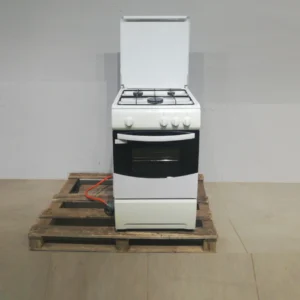 Cocina CORBERO 5030HGB7 formada por 3 fogones y 1 horno de ocasiรณn en venta por desuso