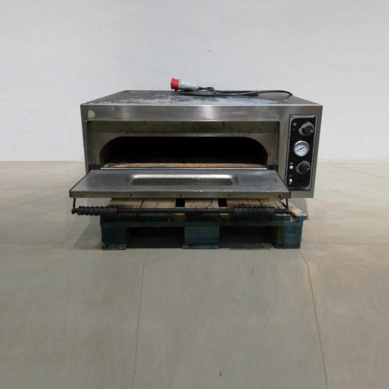 Horno para pizza de 1 piso (100x85x41cm) de segunda mano en buen estado en venta en cabauoportunitats.com