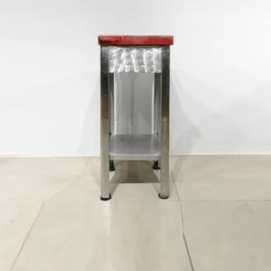 Taula de tall de 40x40x91 cm feta de tub d'acer amb una base de polietilè vermell