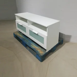 Moble per a TV de segona mà (120x41x54cm) blanc de melamina en bon estat en venda a cabauoportunitats.com