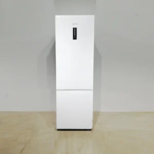 Nevera amb congelador DAEWOO RN-45FNPW de segona mà en bon estat en venda a cabauoportunitats.com