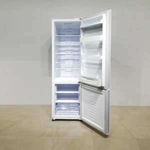 Nevera amb congelador DAEWOO RN-45FNPW de segona mà en bon estat en venda a cabauoportunitats.com