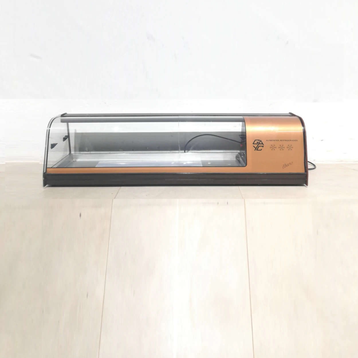 Nevera expositor de segunda mano para tapas GAYC VEBC6-2 de 134cm en venta en cabauoportunitats.com