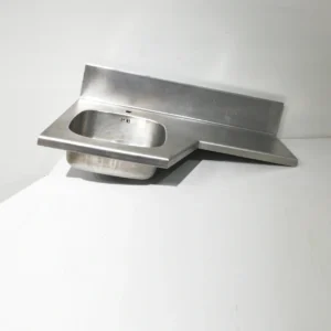 Pica d'acer inoxidable de 116x56x38cm procedent d'una empresa en tancament