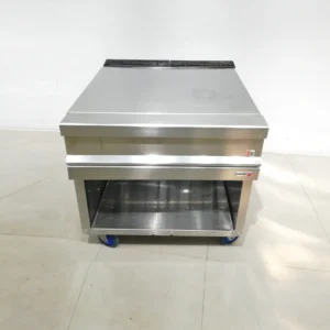 Taula neutra FAGOR de 85x90x87cm amb rodes d'acer inoxidable de segona mà en venda a cabauoportunitats.com