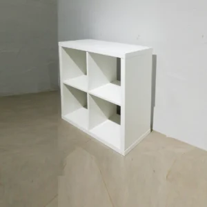 Prestatgeria de melamina (77x39x77cm) perfecta tant per a ús domèstic com professional en venda a cabauoportunitats.com