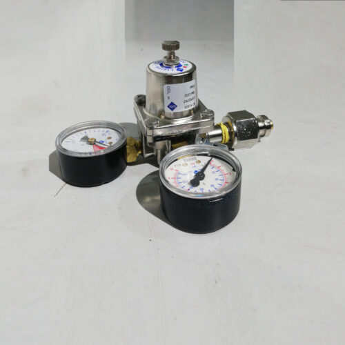 Reductor de presión FOR HOME con 2 manómetros de segunda mano en buen estado en venta en cabauoportunitats.com