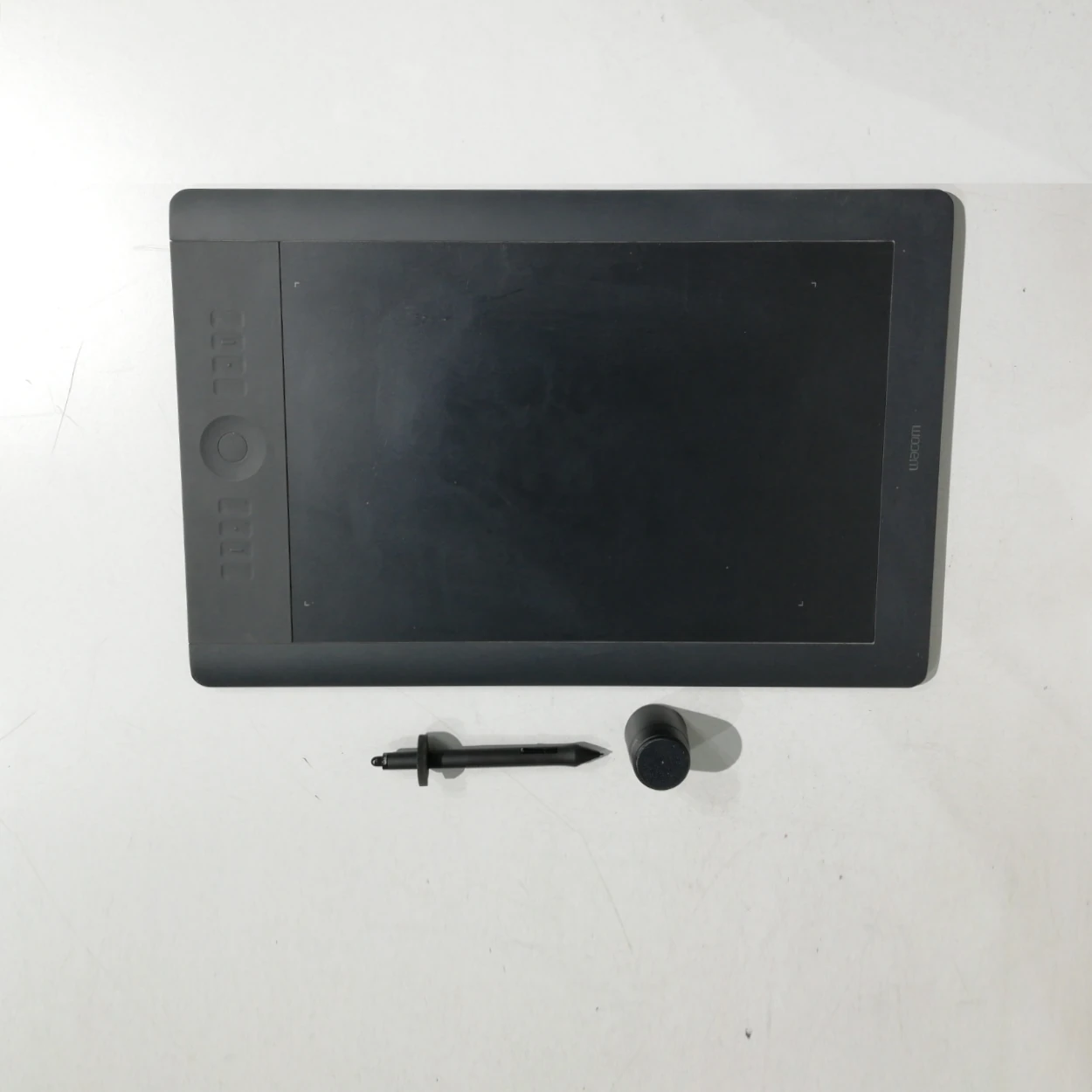 Tableta digitalizadora WACOM Intuos 5 Touch nueva, procedente de un final de stock