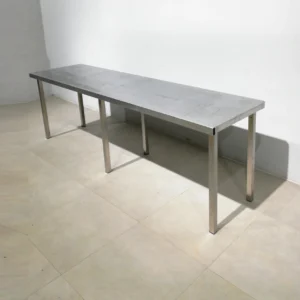 Taula de treball d'inox de 250x64x80cm de gran qualitat i resistència bon estat