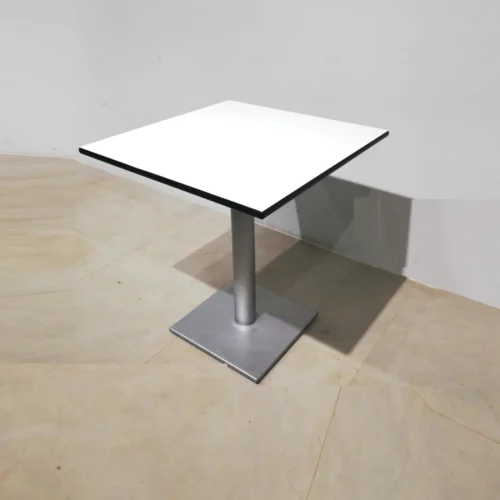 Mesa con pata central de 80x80x75 cm perfecta tanto para uso doméstico como profesional