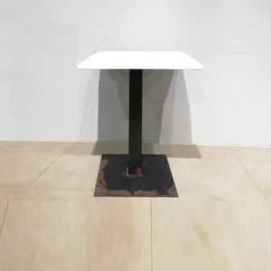 Taula amb pota central de 61x61x73 cm d'ocasió procedent d'una empresa en tancament