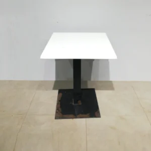 Taula amb pota central de 61x61x73 cm d'ocasió procedent d'una empresa en tancament