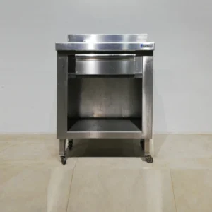 Taula d'acer inoxidable DISTFORM de 75x40x107cm de gran qualitat i resistència en bon estat