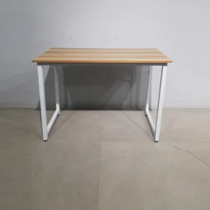 Escriptori 100x50x74cm perfecta per a despatx, oficina, casa de segona mà en venda a cabauoportunitats.com