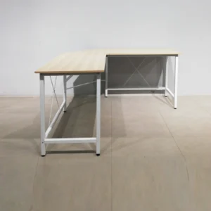 Escritorio en L de segunda mano (149x150x75cm) perfecta para despacho, oficina, casa... en venta en cabauoportunitats.com