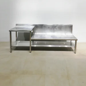 Taula de treball d'inox de 239x62x98cm de gran qualitat i resistència en bon estat