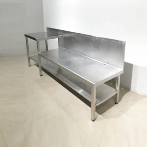 Taula de treball d'inox de 239x62x98cm de gran qualitat i resistència en bon estat