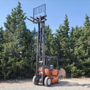 Carretó elevador SAMSUNG SF20 de 2.000kg de capacitat i 450cm d'elevació de segona mà en venda a cabauoportunitats.com