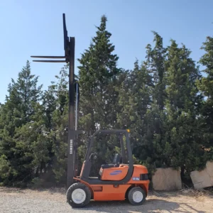 Carretó elevador SAMSUNG SF20 de 2.000kg de capacitat i 450cm d'elevació de segona mà en venda a cabauoportunitats.com