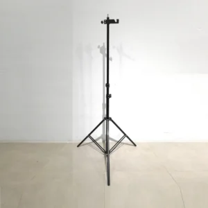 Trípode plegable de 80x165 cm con altura regulable, de segunda mano en buen estado