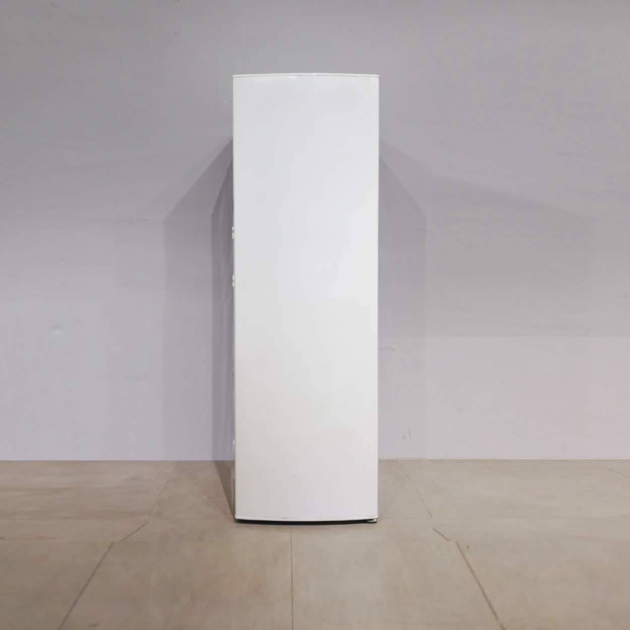 Congelador vertical BALAY 3GFB1610/02 de segona mà en bon estat