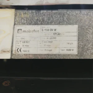 Cocina de gas MEIRELES G1530 DVW formada por 3 fogones y 1 horno de ocasión en venta por desuso