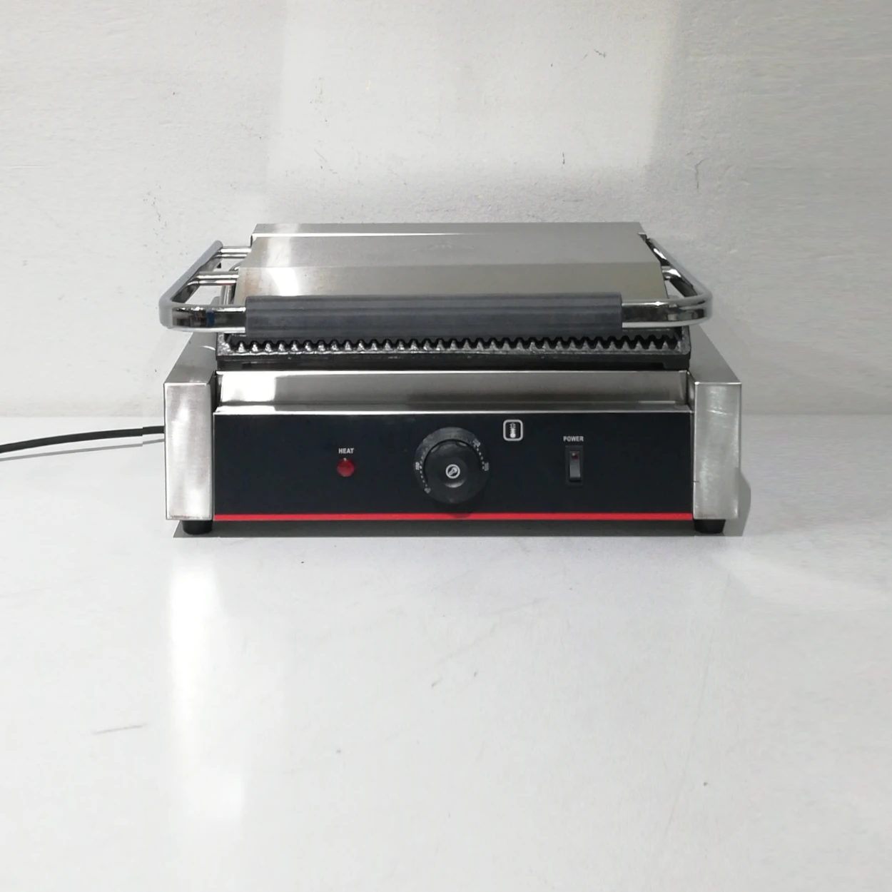 Plancha grill GASTROEQUIP FL54991 perfecta para bar, restaurante, hotel... de segunda mano