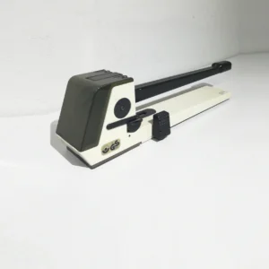 Perforadora de paper LEITZ 5182 d'ocasió procedent d'una empresa en tancament